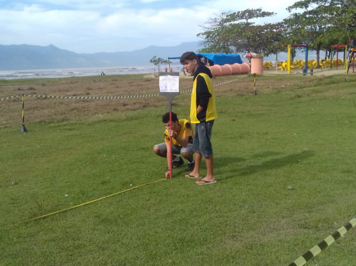 Equipe de arbitragem durante ação